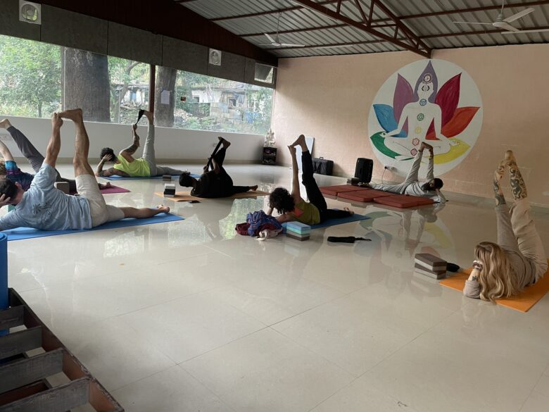 100 hour yoga teacher training in rishikesh